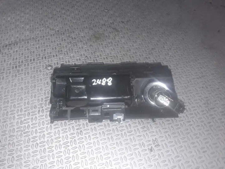 Honda Accord (2003 - 2007) Пепельница — фото 4