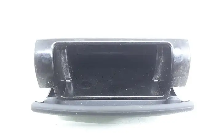 Audi A3/S3 8P (2004 - 2008) 8P0857961 Задняя пепельница — фото 4
