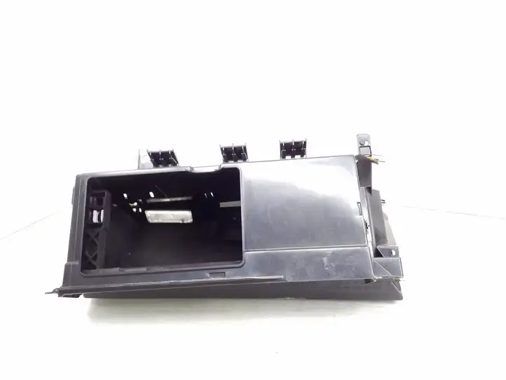 BMW 3 E90 E91 (2005 - 2012) 51167075497 Бардачок в сборе — фото 2