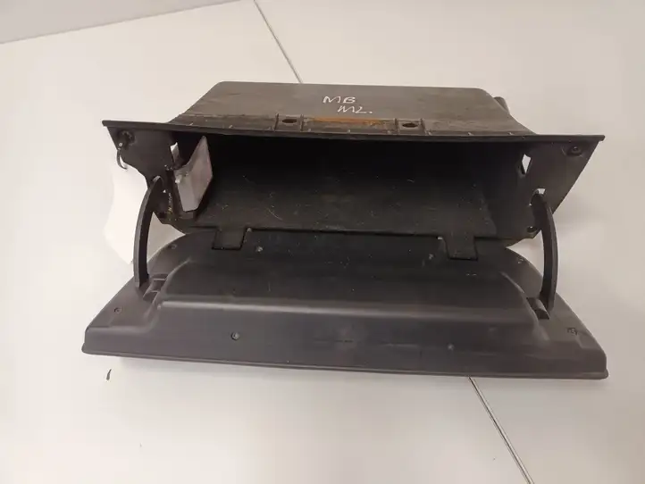 Mercedes-Benz ML W163 (1997 - 2005)  A1636890191 Комплект ящика для вещей (бардачка)