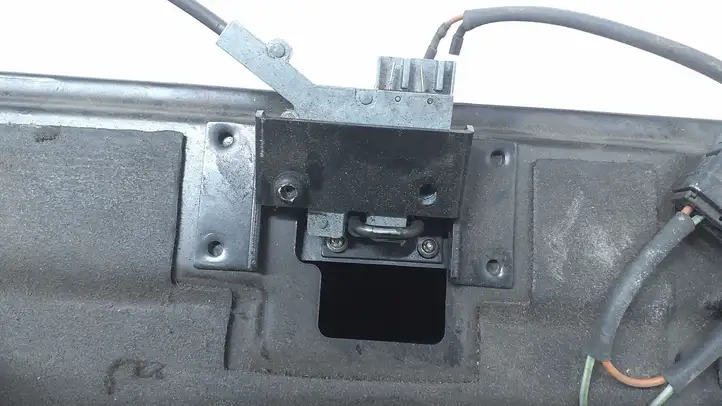 Audi A8 S8 D2 4D (1999 - 2002) 4D1857095LL Бардачок в сборе — фото 5