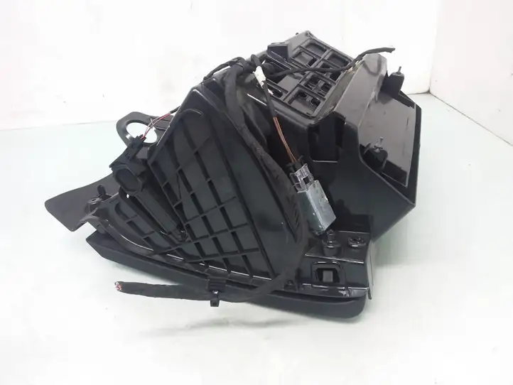Volkswagen PASSAT B7 (2011 - 2014) 3AB857097K Бардачок в сборе — фото 6