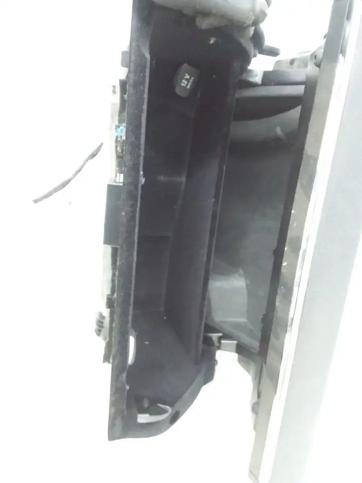 Mercedes-Benz C W204 (2007 - 2014) A2046800291 Бардачок в сборе — фото 2