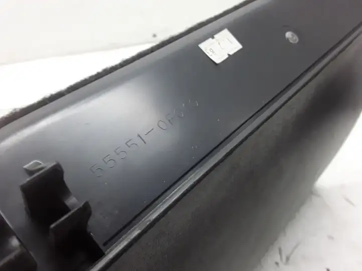 Toyota Corolla Verso AR10 (2004 - 2009) 555510F010 Бардачок в сборе — фото 4