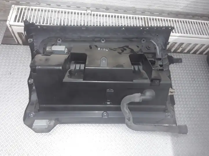 Volkswagen Golf V (2003 - 2009) 1K1857290 Бардачок в сборе — фото 3