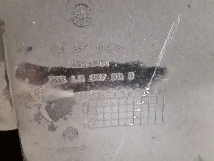 Volkswagen Jetta V (2005 - 2010)  1J1857101B Комплект ящика для вещей (бардачка)