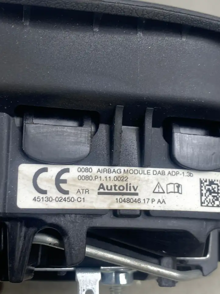 Toyota Auris E180 (2012 - 2018) 4513002450 Подушка безопасности руля — фото 5