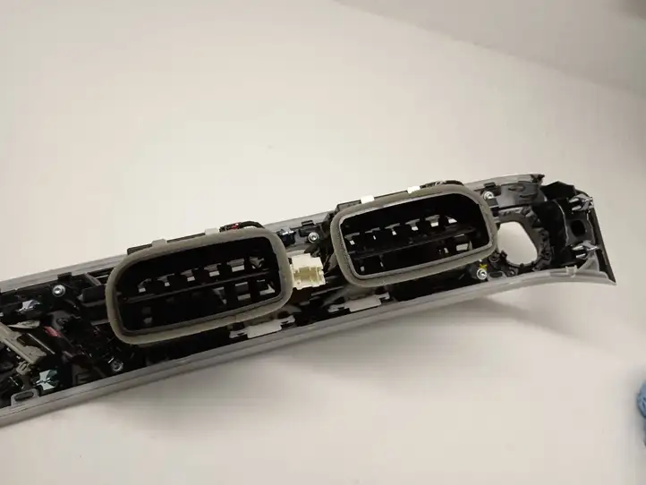 BMW 7 G11 G12 (2015 - 2022) 6992285 Отделка внутренней панели салона — фото 3
