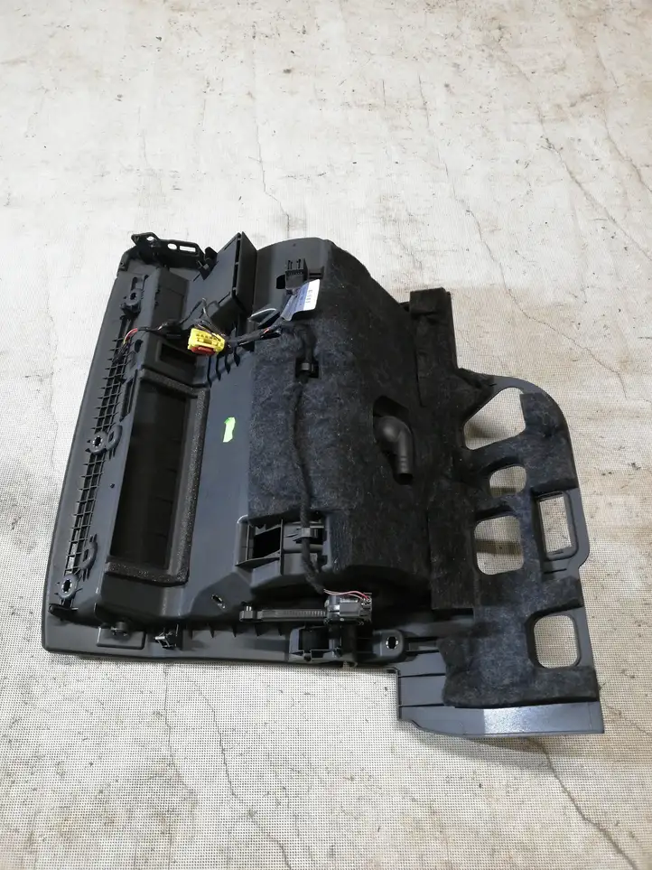 Audi A4 S4 B9 (2015 - 2019) 8W2857035 Бардачок в сборе — фото 5