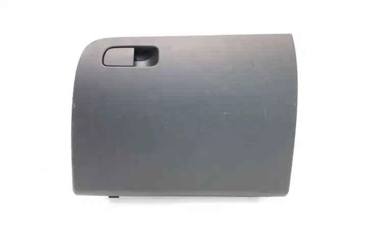 Skoda Octavia Mk3 (5E) (2013 - 2019)  5E1857121A Комплект ящика для вещей (бардачка)