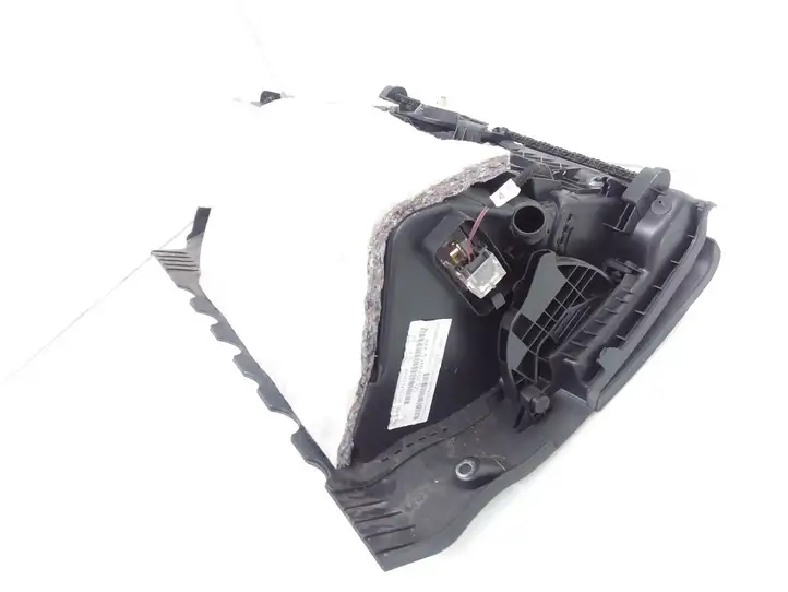 Skoda Octavia Mk2 (1Z) (2004 - 2013)  1Z1857097S Комплект ящика для вещей (бардачка)