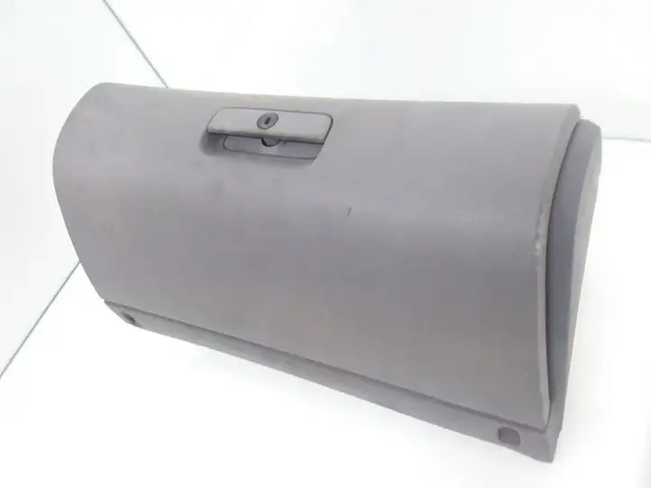 Skoda Octavia Mk1 (1U) (1996 - 2004)  1U1857097 Комплект ящика для вещей (бардачка)