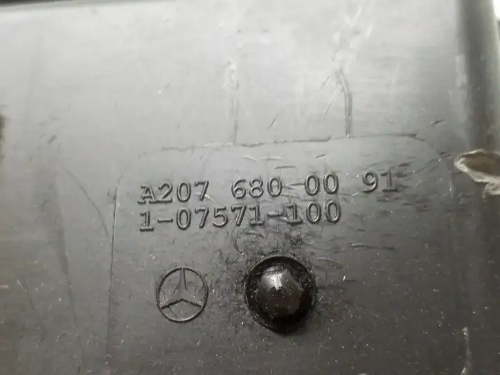 Mercedes-Benz E A207 (2010 - 2017) A2076800091 Бардачок в сборе — фото 4