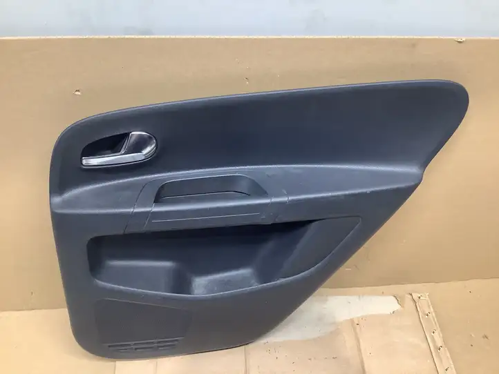 Volkswagen Up (2011 - ) 1S4867212BD Обшивка задней двери — фото 2
