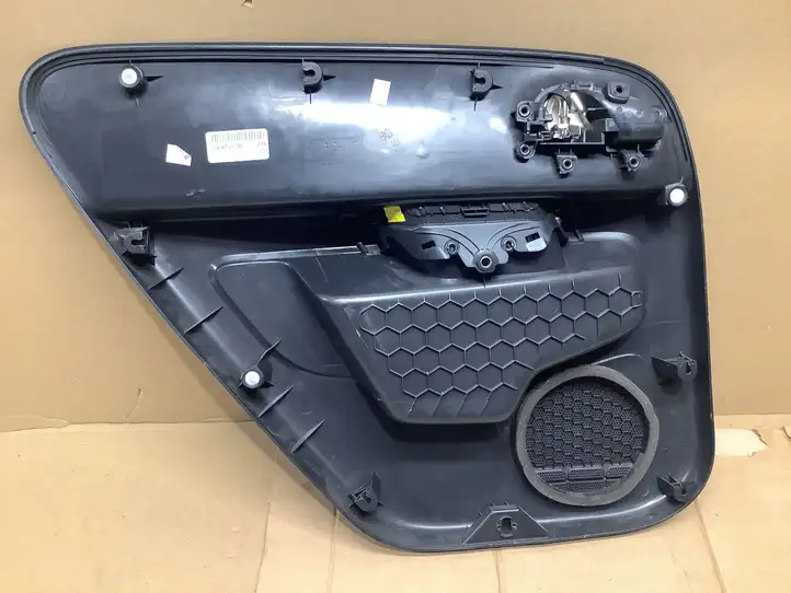Volkswagen Up (2011 - ) 1S4867212BD Обшивка задней двери — фото 3