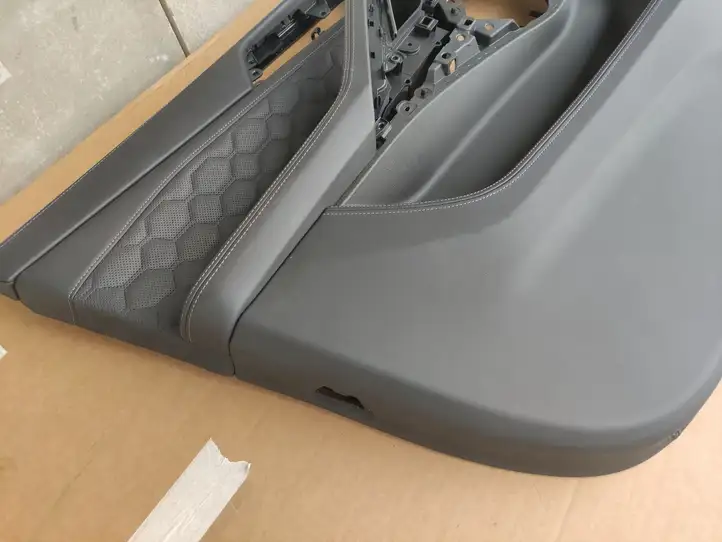 BMW X6 G06 (2019 - ) 51417454725 Прочая отделка передней двери — фото 5