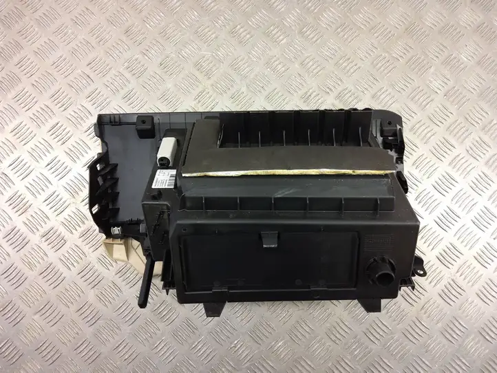 BMW X1 F48 F49 (2015 - 2022) 9359326 Бардачок в сборе — фото 10