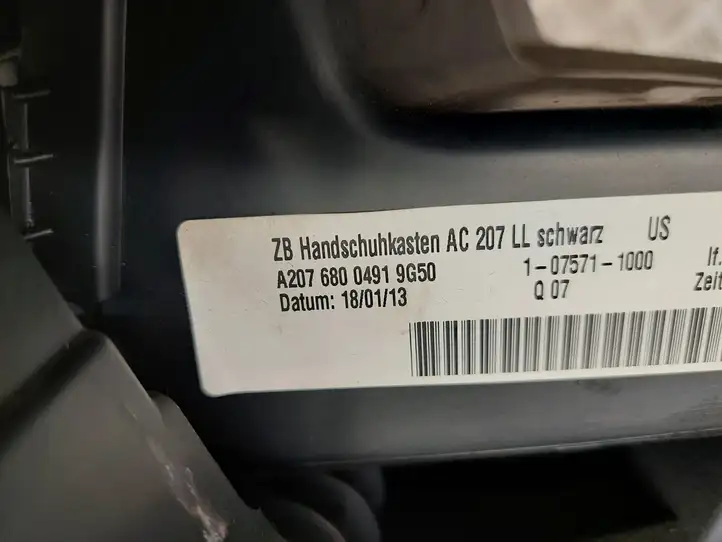 Mercedes-Benz E C207 W207 (2009 - 2017)  A2076800491 Комплект ящика для вещей (бардачка)