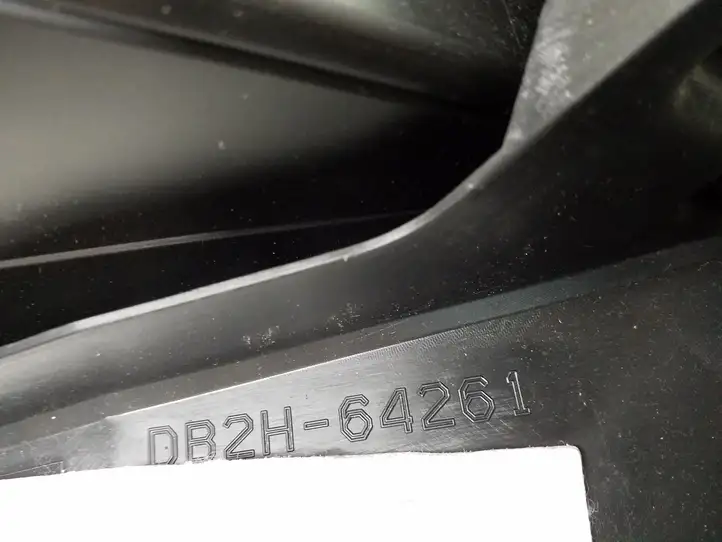 Mazda CX-3 (2015 - 2018) DB2H64261 Бардачок в сборе — фото 4