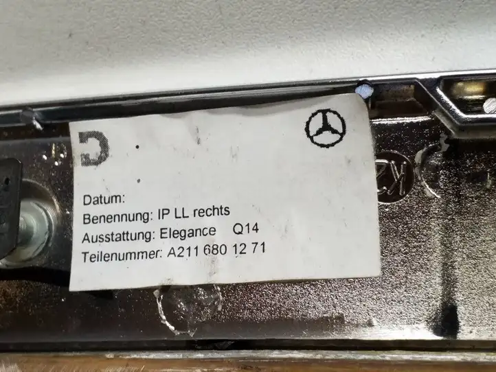Mercedes-Benz E W211 (2002 - 2009) A2116801271 Отделка внутренней панели салона — фото 8