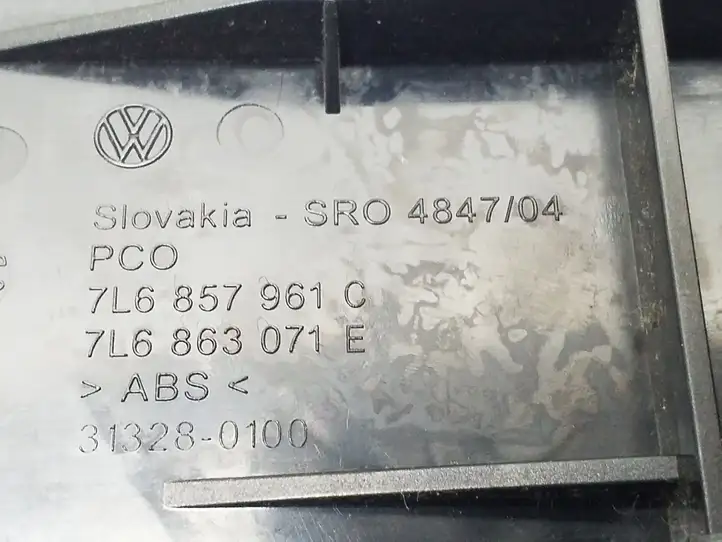 Volkswagen Touareg I (2002 - 2010) 7L6857961C Пепельница — фото 8