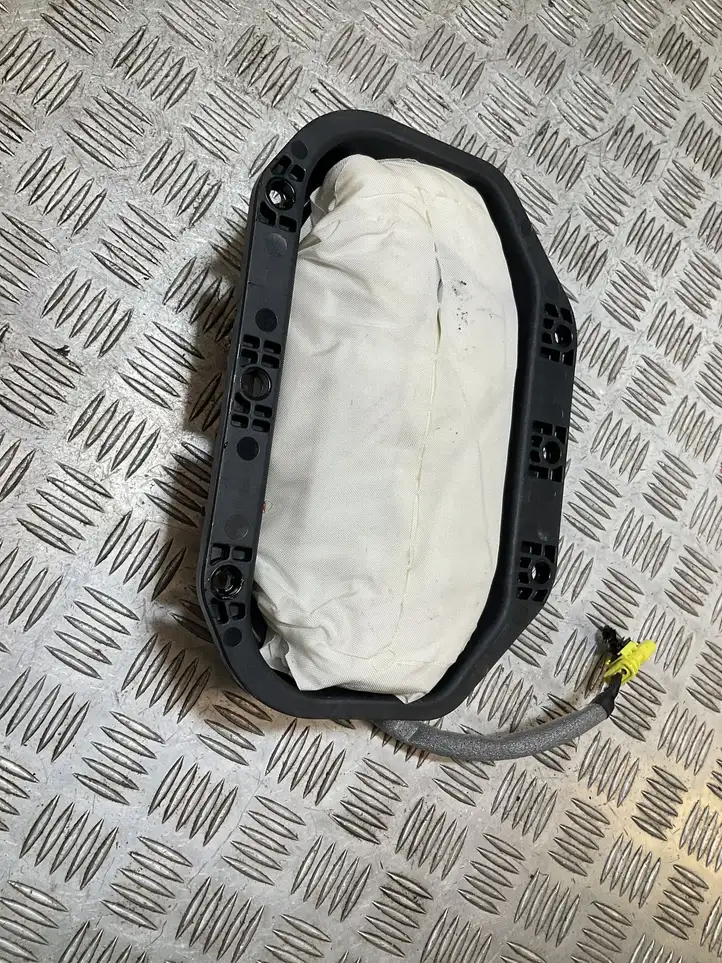 Opel Astra (2012 - 2015)  13381056 Подушка безопастности пассажира