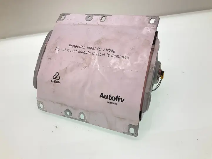 Volvo C70 (2005 - 2009)  30615716 Подушка безопастности пассажира