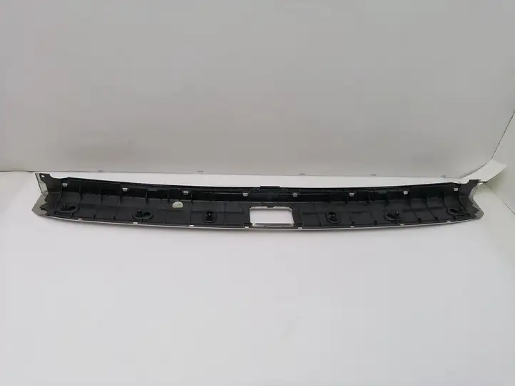 Mercedes-Benz C W203 (2000 - 2007) A2036901887 Отделка порога багажника — фото 6