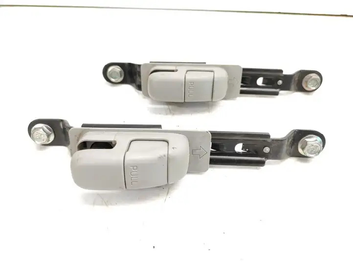 Suzuki SX4 (2006 - 2009)  BHC0560057T Регулировочная планка ремня безопасности