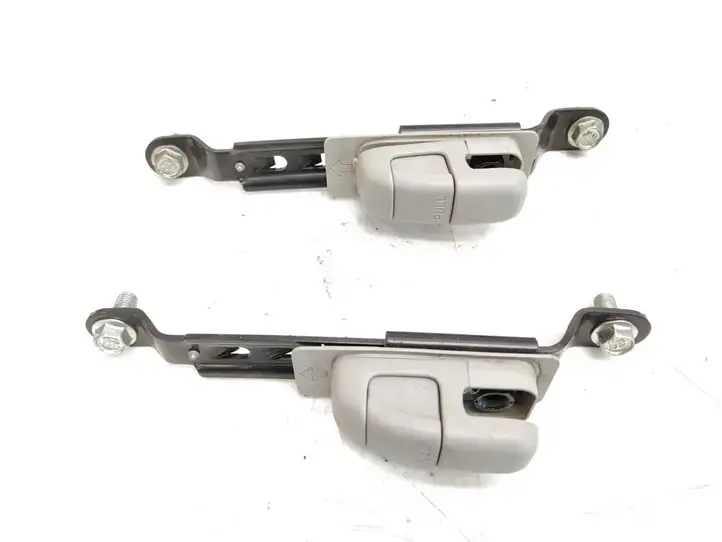 Suzuki SX4 (2006 - 2009)  BHC0560057T Регулировочная планка ремня безопасности