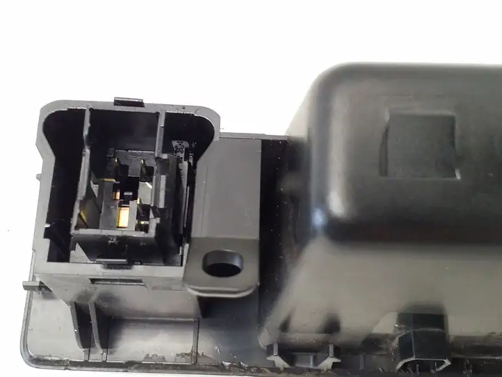 Volkswagen Transporter-Caravelle (2003 - 2009)  7H0857925A Выдвижной ящик