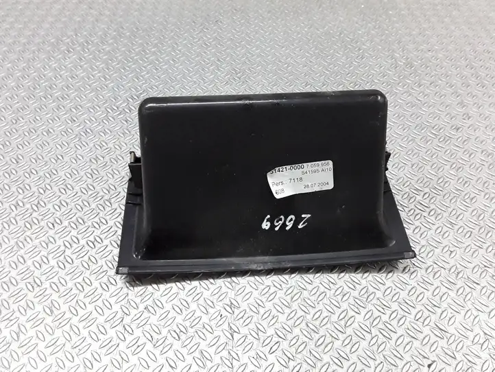 BMW 5 E60 E61 (2004 - 2010)  314210000 Выдвижной ящик