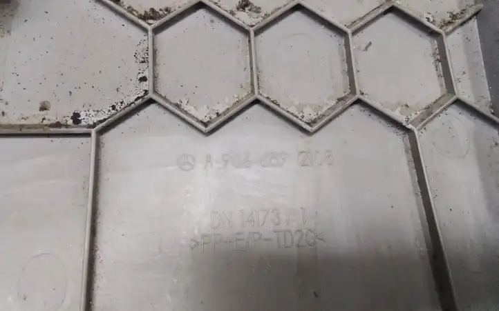 Mercedes-Benz Sprinter W906 (2006 - 2018) A9066892108 Прочие детали панели — фото 2