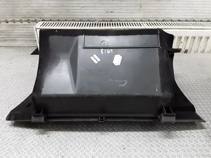 Toyota Avensis T250 (2006 - 2009) 5555005070 Крышка бардачка — фото 3