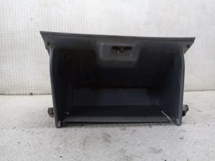 Honda HR-V (1998 - 2005)   Крышка ящика для вещей (бардачка)