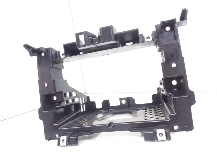 Mercedes-Benz Sprinter W906 (2006 - 2018) A9066891931 Отделка магнитолы — фото 1
