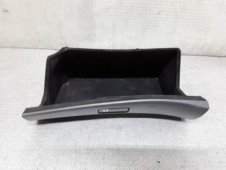 Toyota Avensis T250 (2003 - 2006) 5555005070 Крышка бардачка — фото 2