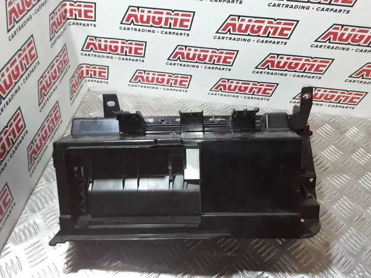 BMW 3 E90 E91 (2005 - 2012) 51167075479 Бардачок в сборе — фото 3