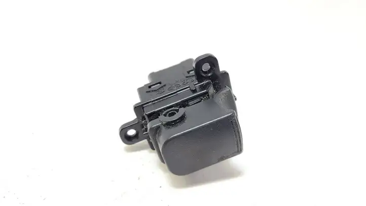 Kia Soul (2008 - 2011) 4865201110 Кнопка стеклоподъемников — фото 3