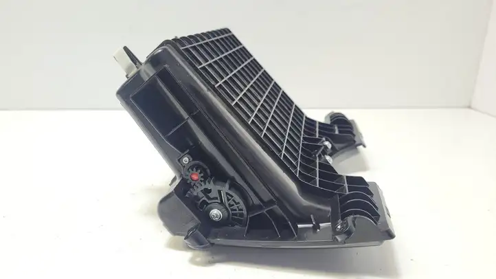 Kia Soul (2008 - 2011)   Выдвижной ящик