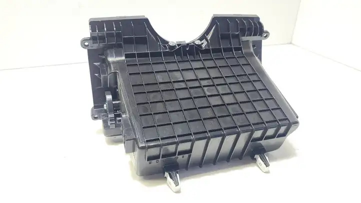 Kia Soul (2008 - 2011)   Выдвижной ящик