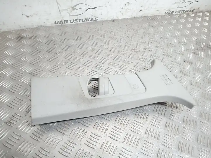 Ford Kuga I (2008 - 2012) 8V41S24582ADW Верхняя обшивка стойки B — фото 2