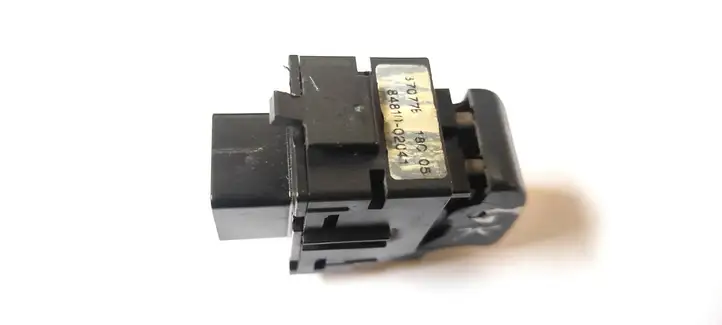 Toyota Corolla E120 E130 (2004 - 2007) 37077B Кнопка стеклоподъемников — фото 4