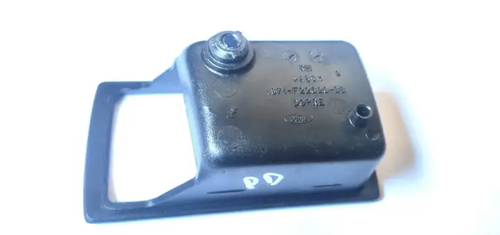 Ford Mondeo Mk III (2000 - 2007) 1S71F22620BB Прочая отделка передней двери — фото 2