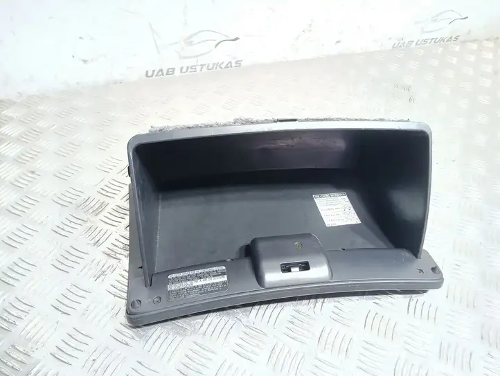 Toyota Corolla E120 E130 (2004 - 2007) 5555112340 Бардачок в сборе — фото 2