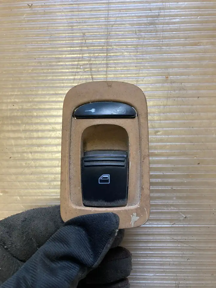 Porsche Cayenne (9PA) (2002 - 2010) 7L6959855 Кнопка стеклоподъемников — фото 1