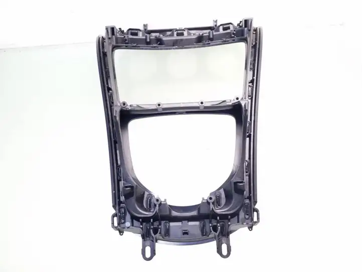 Mercedes-Benz C W205 (2014 - 2021)  A2056805107 Отделка радио/ навигации