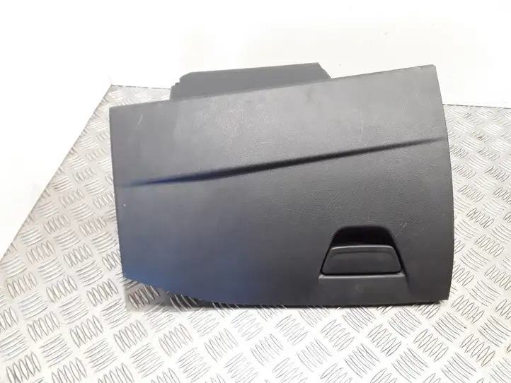 Ford Focus (2011 - 2015) BM51A06044AJW Бардачок в сборе — фото 1