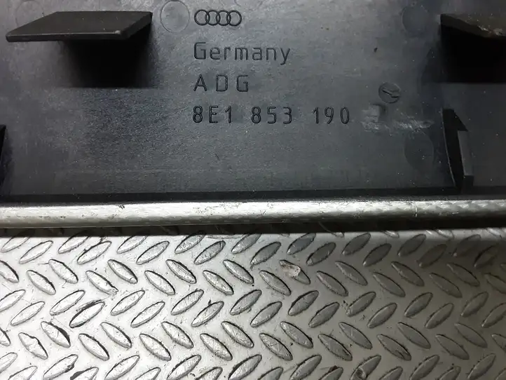 Audi A4 S4 B7 8E 8H (2004 - 2009) 8E1853190 Декоративная планка — фото 3