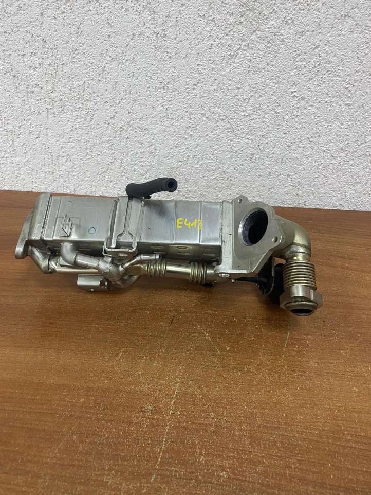 BMW 5 F10 F11 (2009 - 2016)  851163603 Охладитель EGR